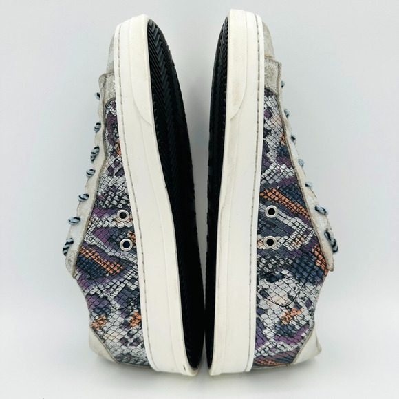 P448 John Wasabi Low Top Sneaker Size 38 US 7.5 Leather Python Silver Distressed - Picture 6 of 10